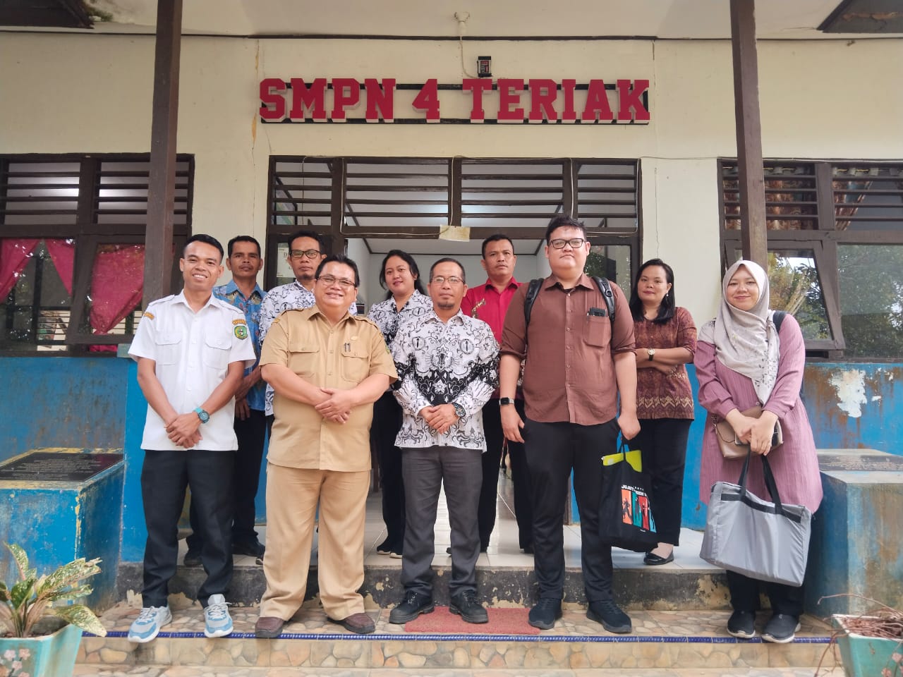 pemeriksaan-dana-bos-oleh-bpk-di-beberapa-sekolah-kabupaten-bengkayang-berjalan-lancar-190399