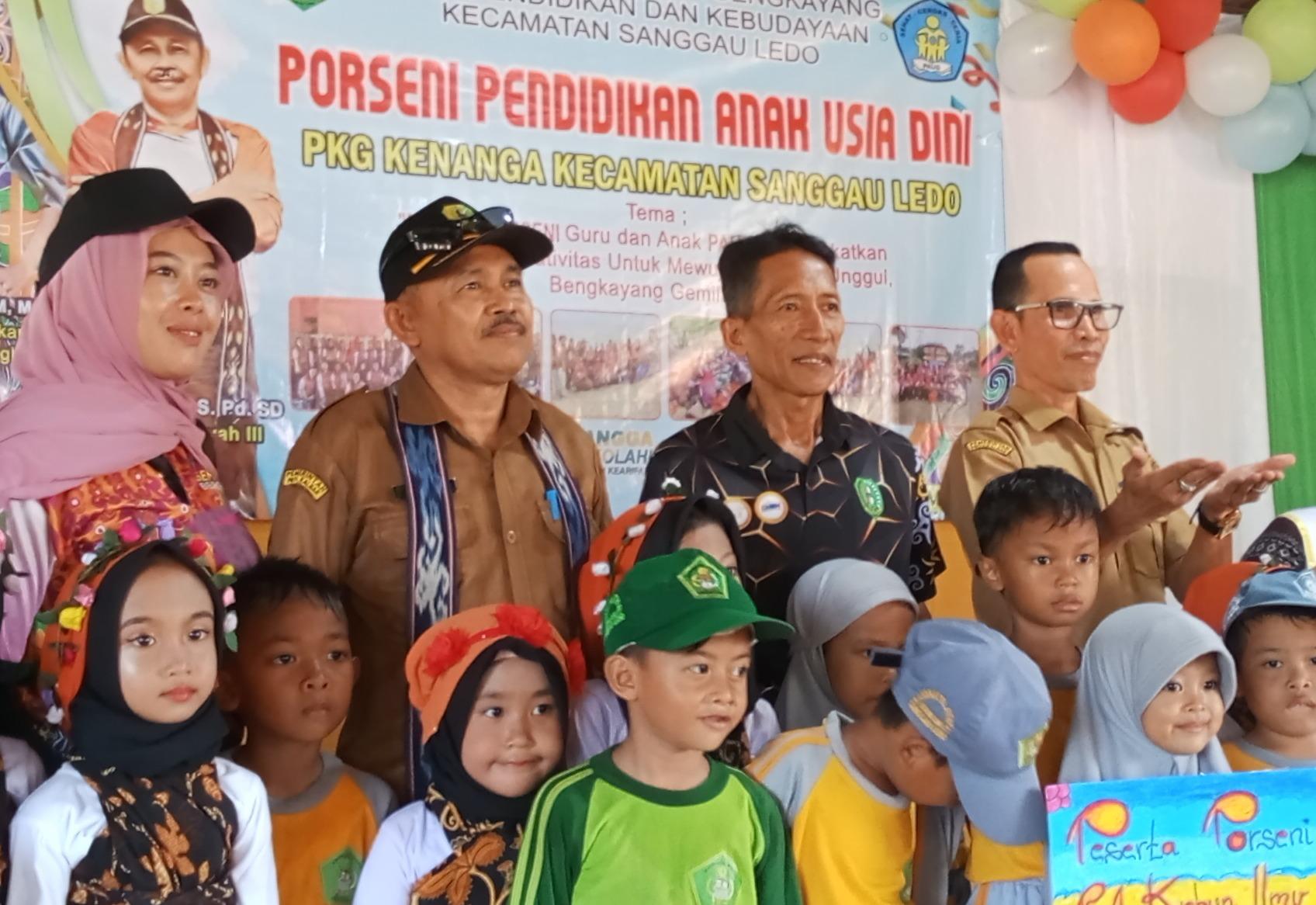 kadisdikbud-buka-porseni-paud-pkg-kenanga-sanggau-ledo-762085